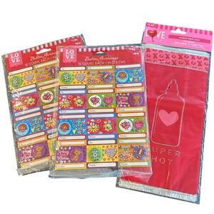 24 Valentine’s Day Mini Cards Buttons and 18 Red Heart Cellophane Treat Bags NEW